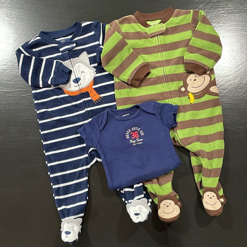 Carter’s Footed Sleepers (2) & Onesie